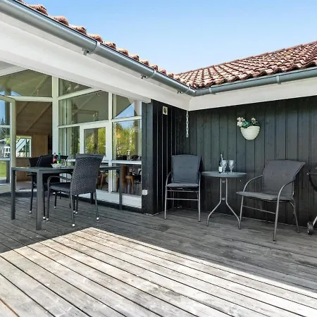 Brynhild - 500m From The Sea In Lolland- Falster And Mon By Interhome * Boto By